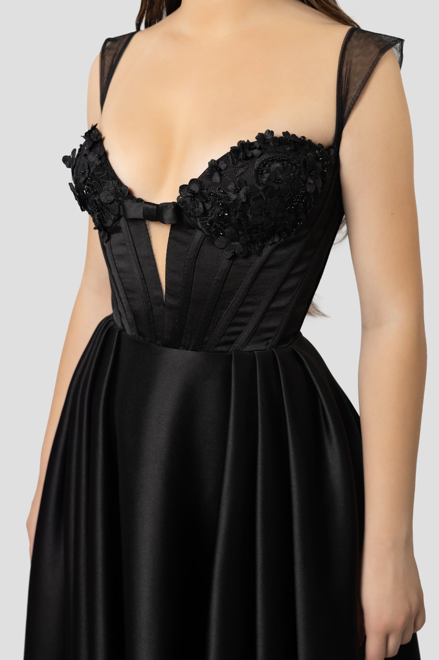 FLORAL EMBROIDERED PLEATED DRESS