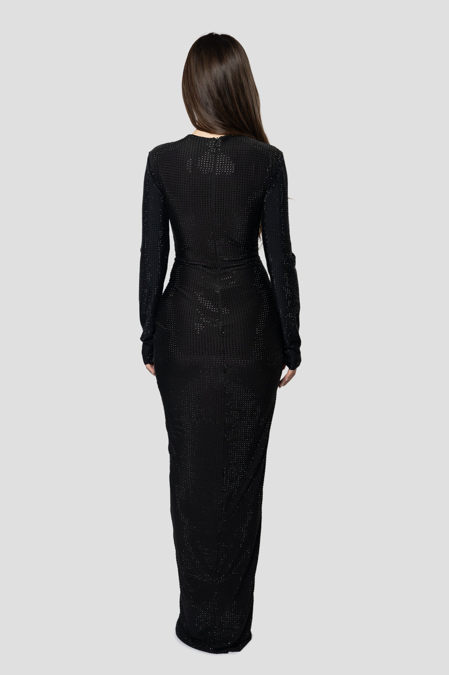 DRAPPED V-SHAPED BLACK DRESS