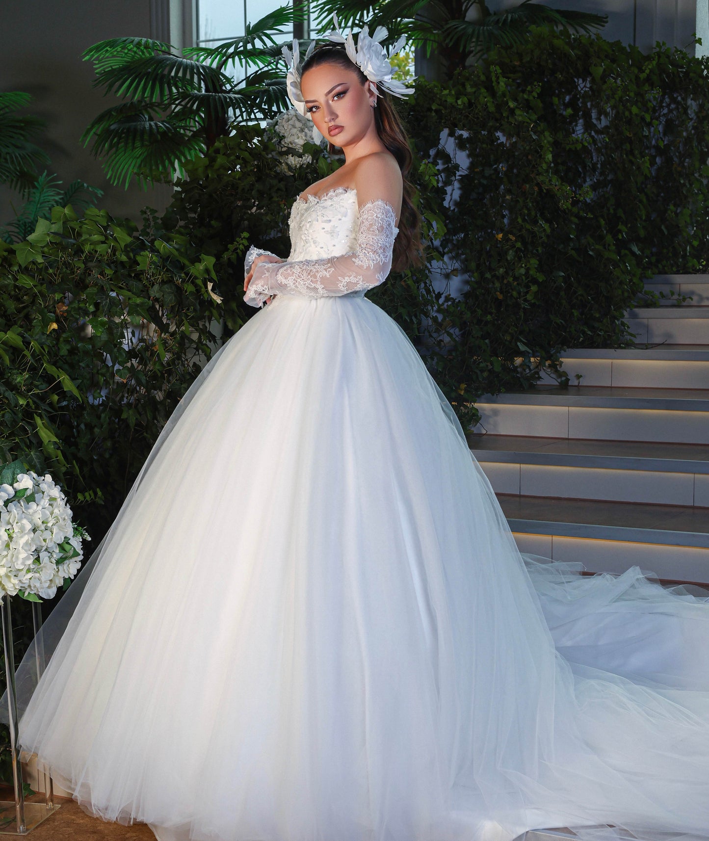 LACE CORSET AND TULLE SKIRT BRIDAL SET