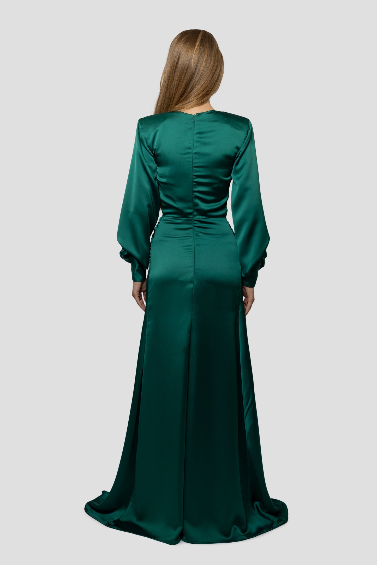 DEEP V-NECK EMERALD GREEN DRESS