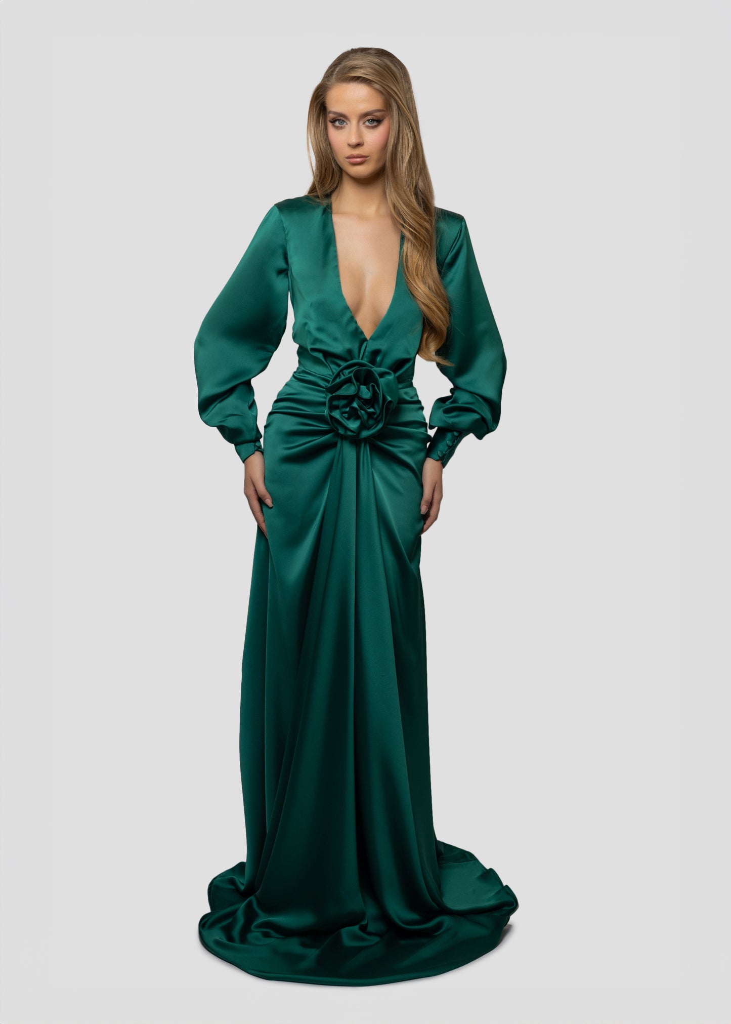 DEEP V-NECK EMERALD GREEN DRESS